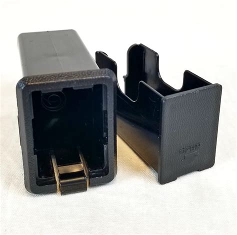 Yamaha QC111902 System 59 9V Battery Holder For 